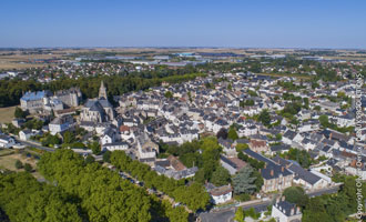 vue aerienne par drone à Gien - prestation phot et vidéo par drone