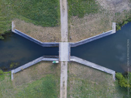 pilote de drone pour captation et prise de vue photo et vidéo aérienne pour inspection ouvrage d'art éolienne pont viaduc- Orléans - Lamotte Beuvron - Vierzon - France