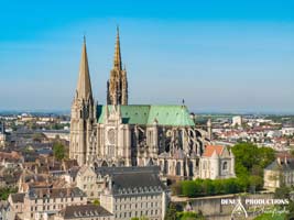Denux Productions - societe image specialisee captation de vue aerienne avec tele-pilote drone : photo haute definition, panoramique, technique, surveillance, sur Chartres, eure-et-loir 28