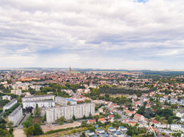 Denux Productions - societe image specialisee captation de vue aerienne avec tele-pilote drone : photo haute definition, panoramique, technique, surveillance, sur Chartres, eure-et-loir 28