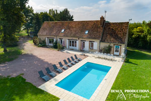 pilote de drone pour prestation photo et video pour l'immobilier : promoteur immobilier, agence immobiliere, architecte, bureau d'archtecture, gite, airbnb, etc