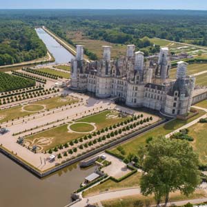 prestation drone en region centre, sologne, en photo et video pour la promotion des lieux touristiques
